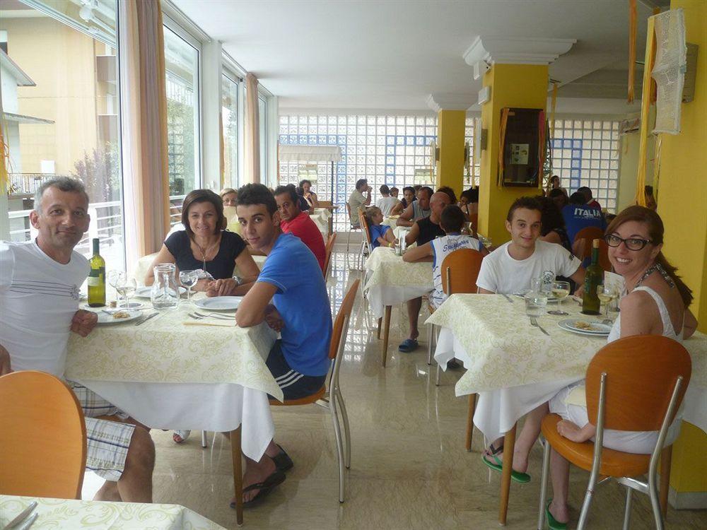 Hotel San Salvador Bellaria-Igea Marina Exterior foto