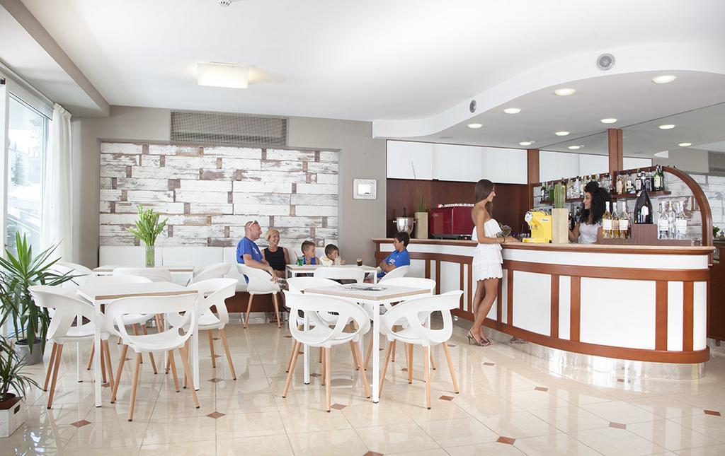 Hotel San Salvador Bellaria-Igea Marina Exterior foto
